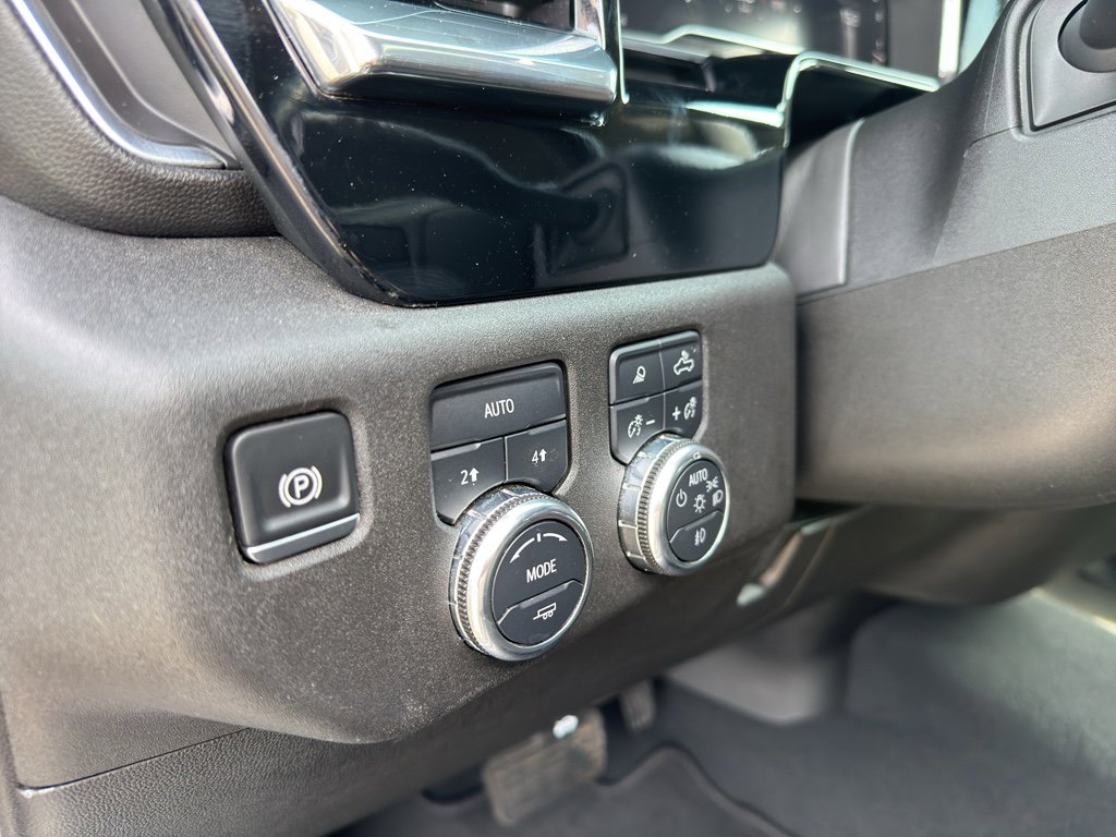 Used 2025 GMC Sierra 1500 SLT image 13