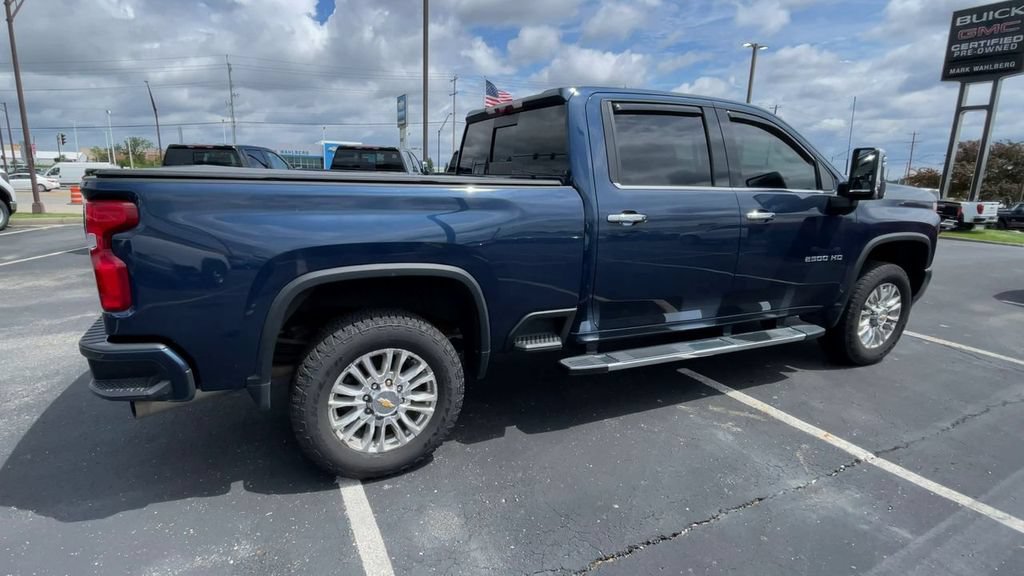 Used 2023 Chevrolet Silverado 2500 High Country w/ LPO, Hitch Package AWD/4WD image 2