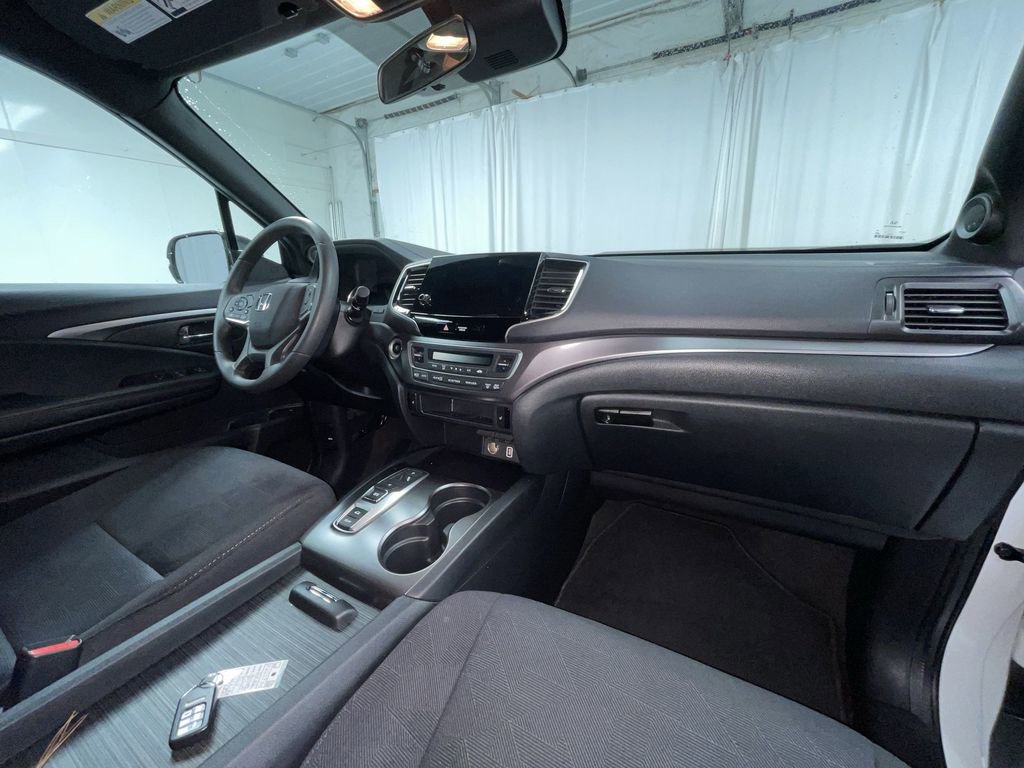 Used 2022 Honda Pilot Sport image 11