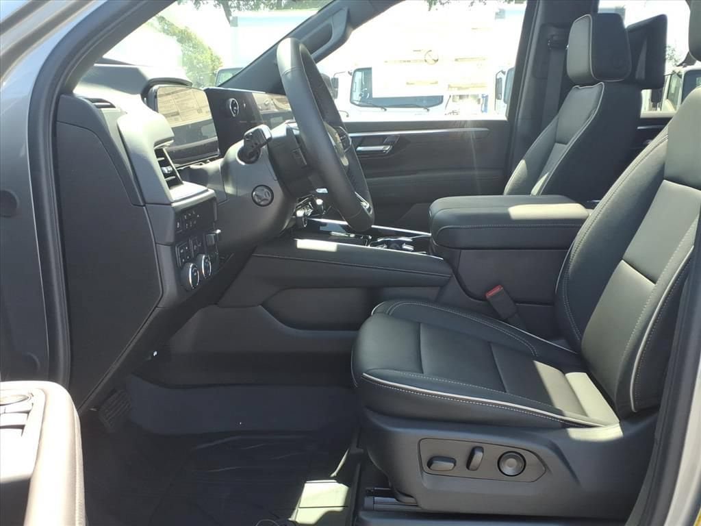 New 2026 Chevrolet Tahoe Premier AWD/4WD image 17