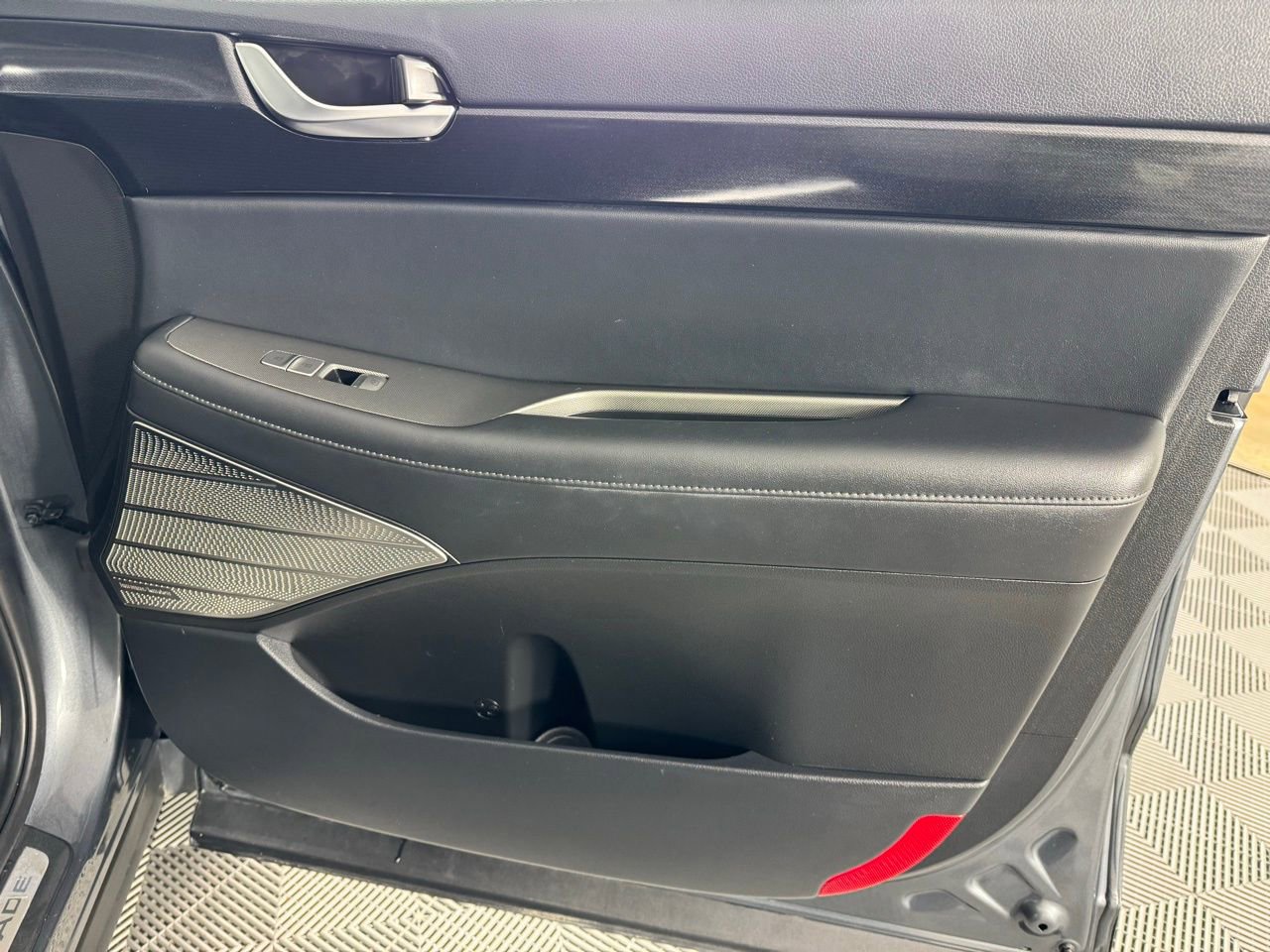 Used 2022 Hyundai Palisade Limited w/ Cargo Package image 33