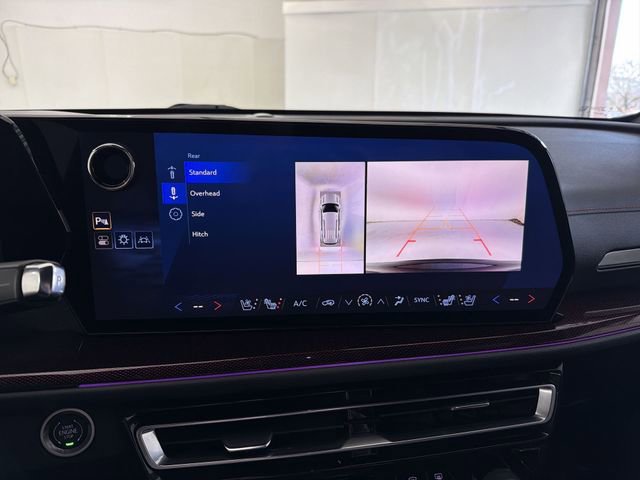 Used 2024 Chevrolet Traverse RS w/ LPO, Floor Liner Package image 33