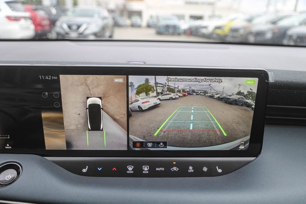 New 2026 Nissan Leaf SV+ w/ Illuminated Package image 24