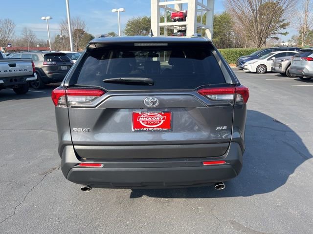 Used 2023 Toyota RAV4 XLE Premium image 6