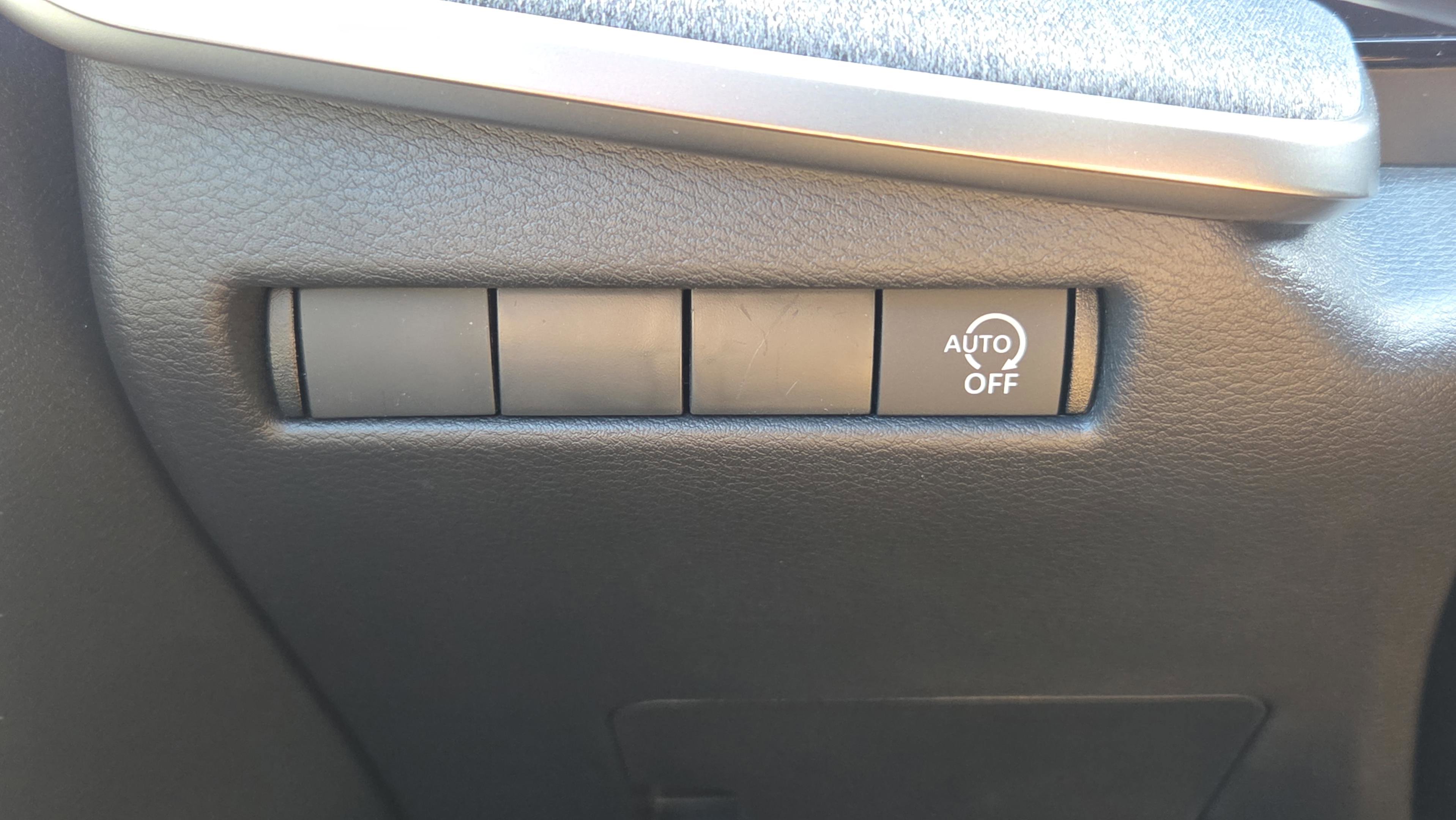 New 2026 Nissan Kicks SV image 21