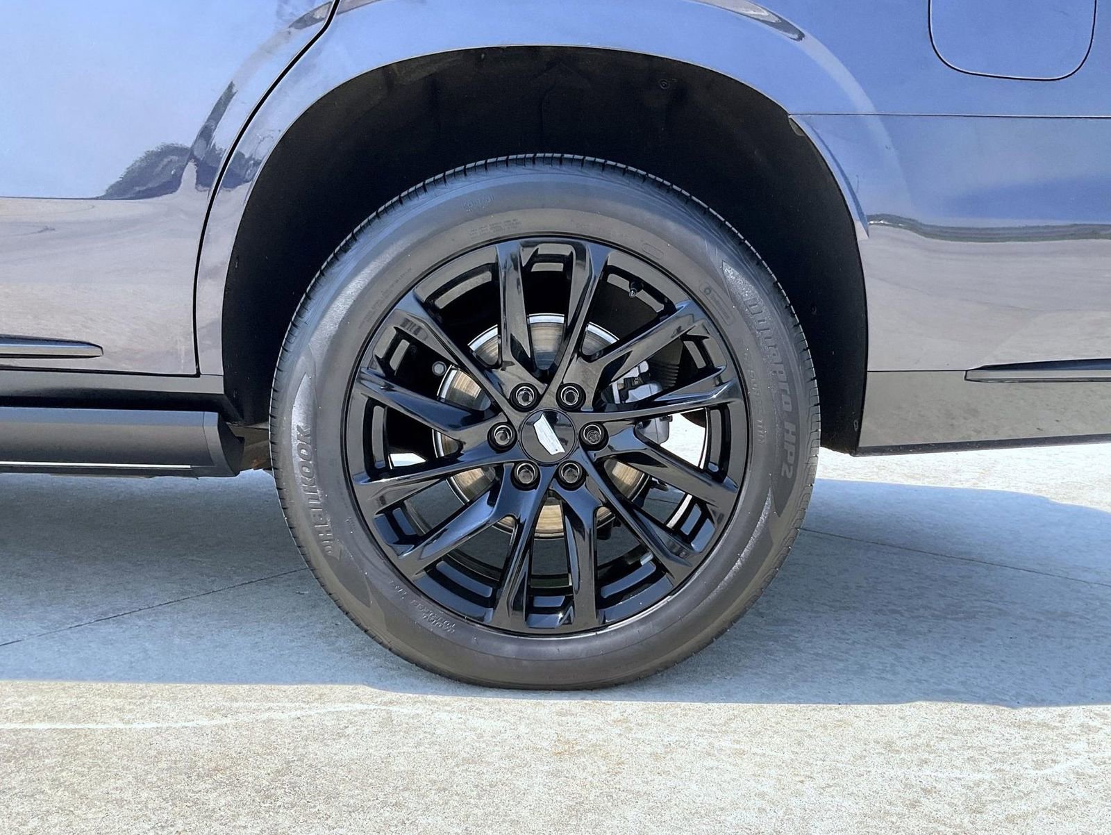 Used 2023 Cadillac Escalade Sport w/ LPO, ONYX Package image 27