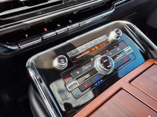 Certified 2023 Lincoln Navigator Reserve RWD image 13