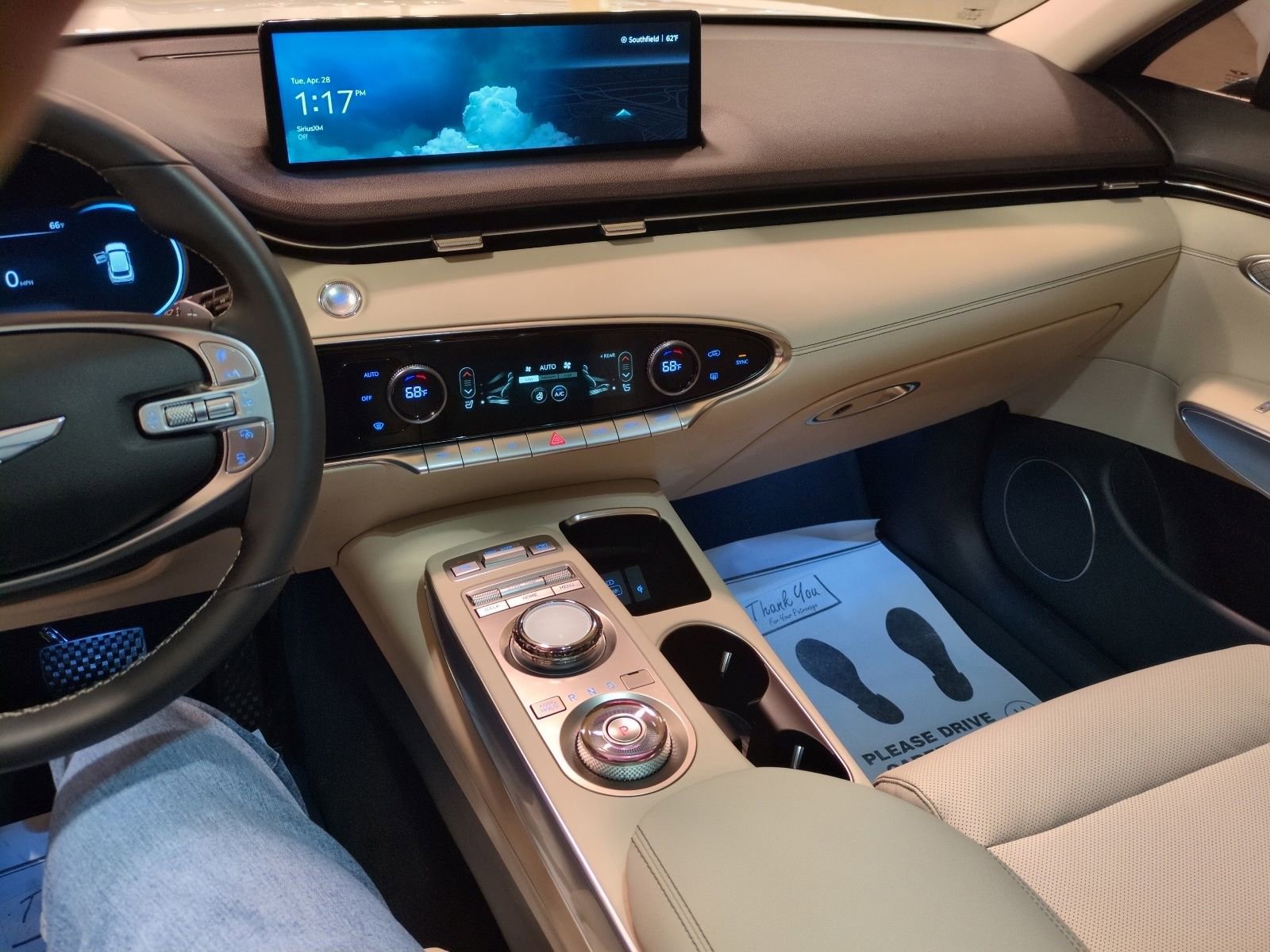 Certified 2025 Genesis GV70 2.5T w/ Select Package AWD/4WD image 20