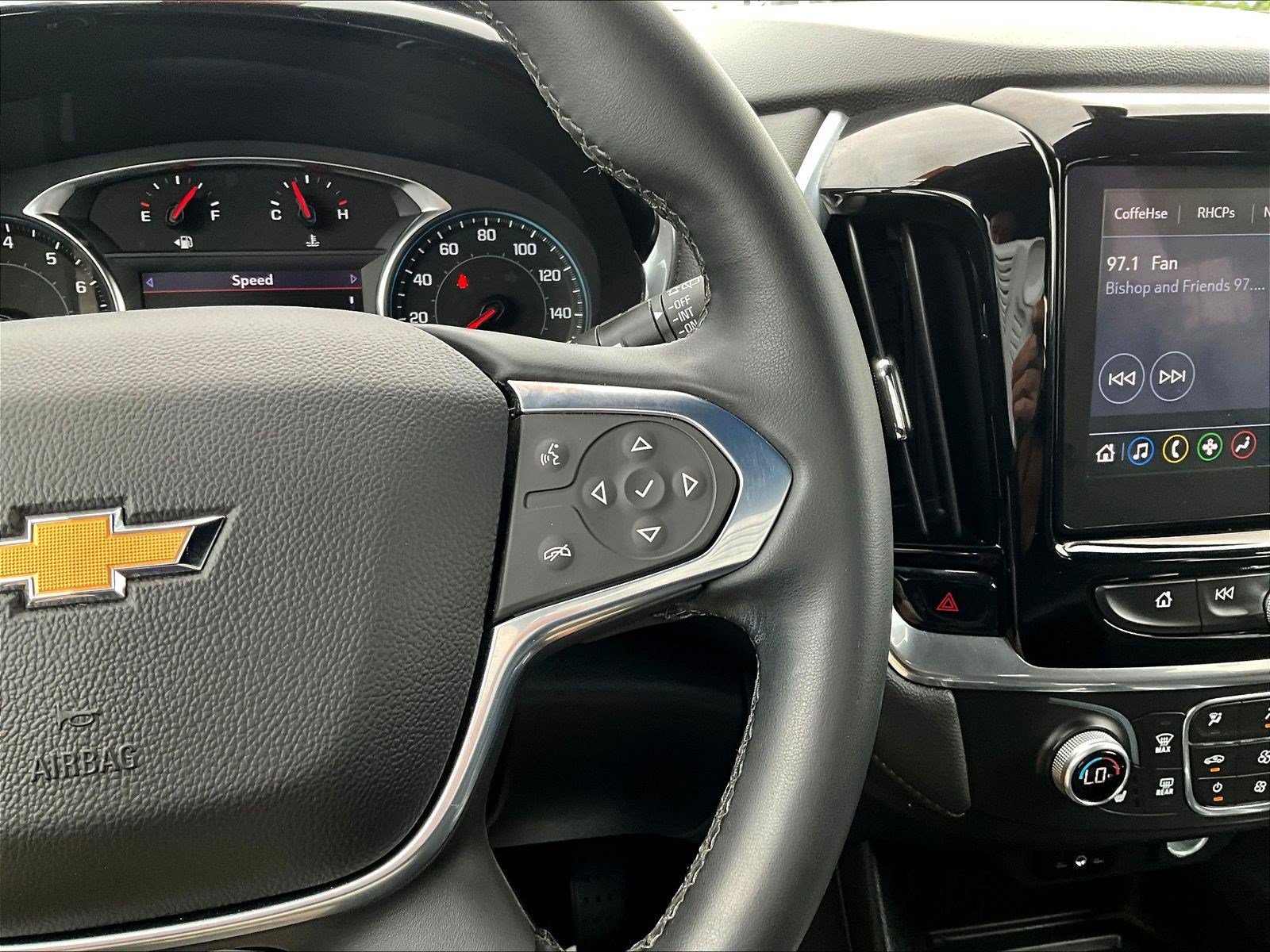 Used 2023 Chevrolet Traverse LT FWD image 12