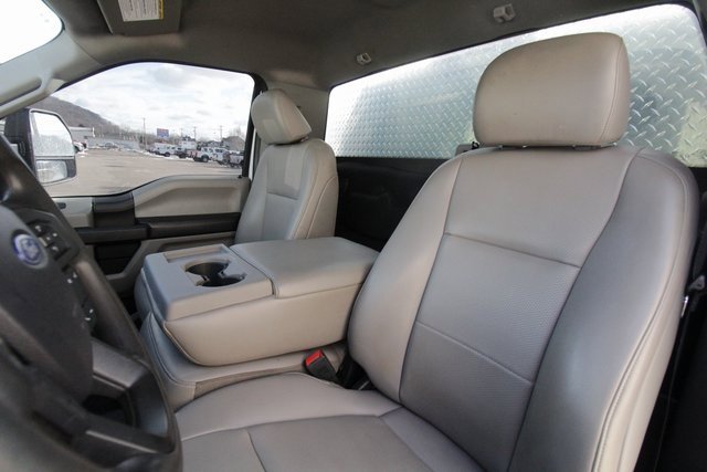 Used 2021 Ford F550 4x4 Regular Cab Super Duty image 2