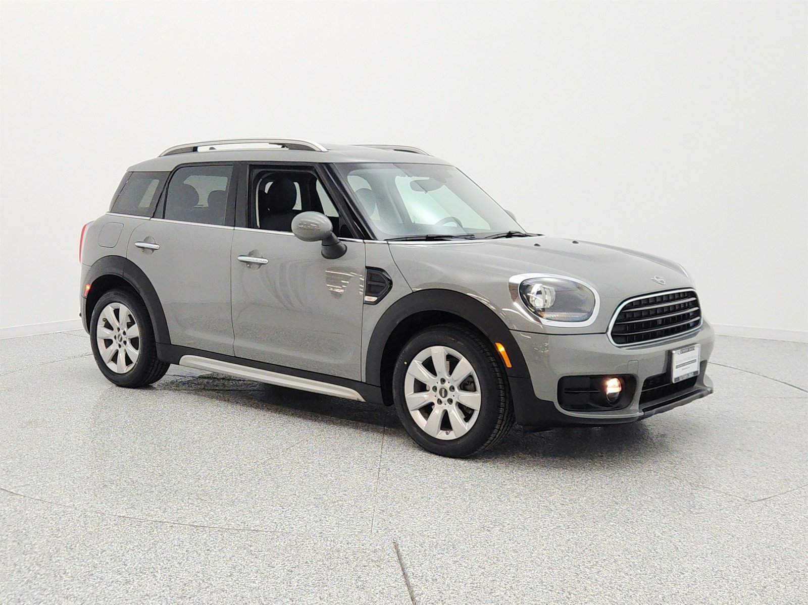 Used 2019 MINI Cooper Countryman FWD image 3