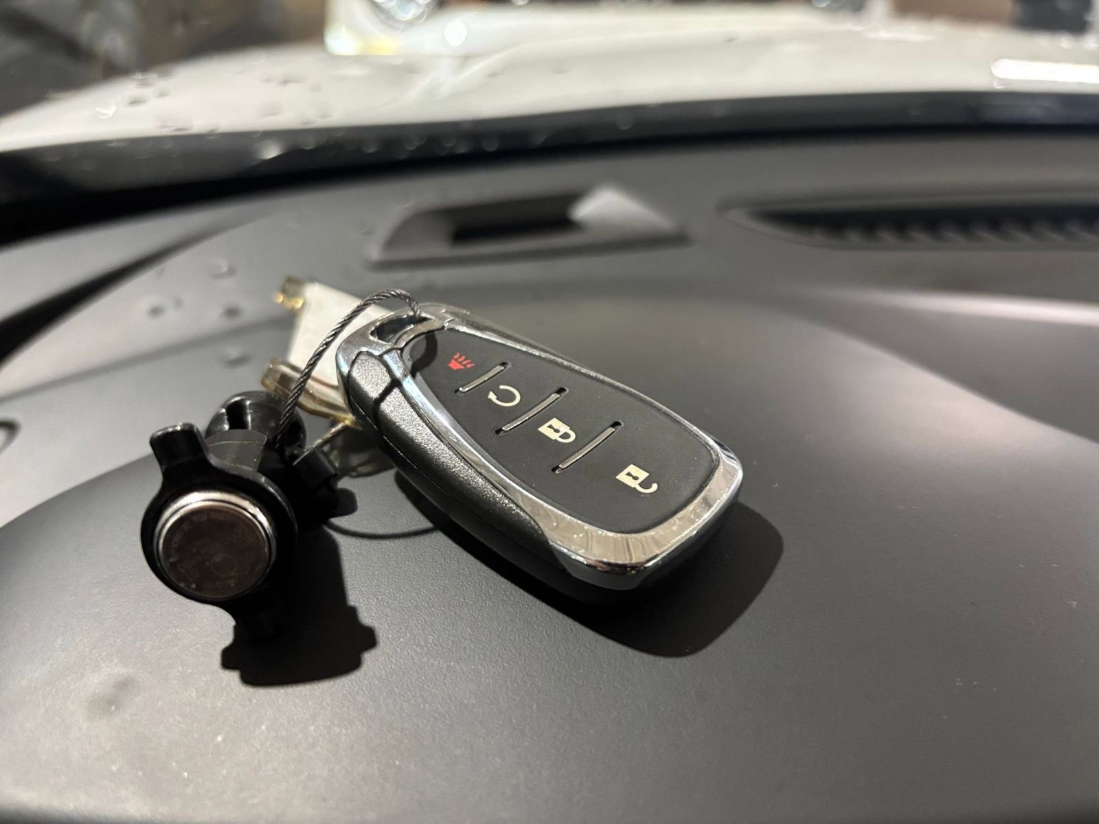 Used 2025 Nissan Versa SV FWD image 21