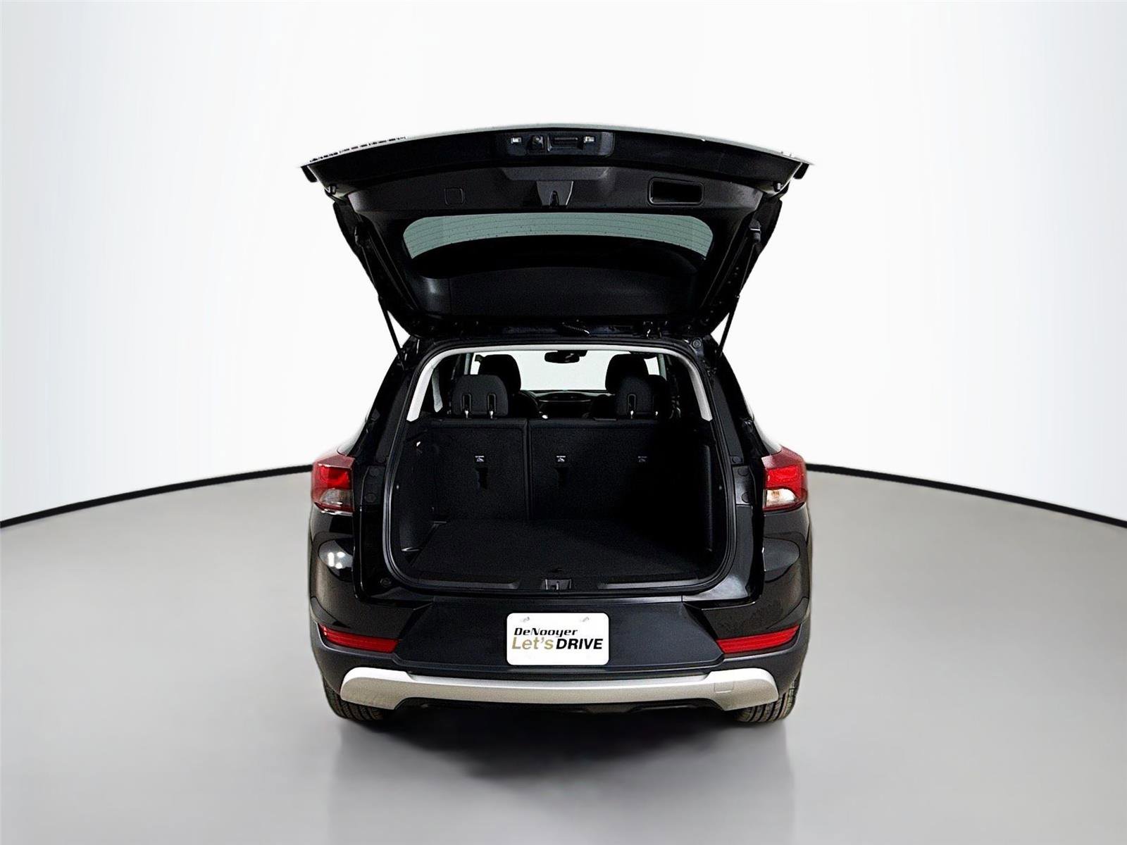 Used 2023 Chevrolet TrailBlazer LT w/ Convenience Package image 24