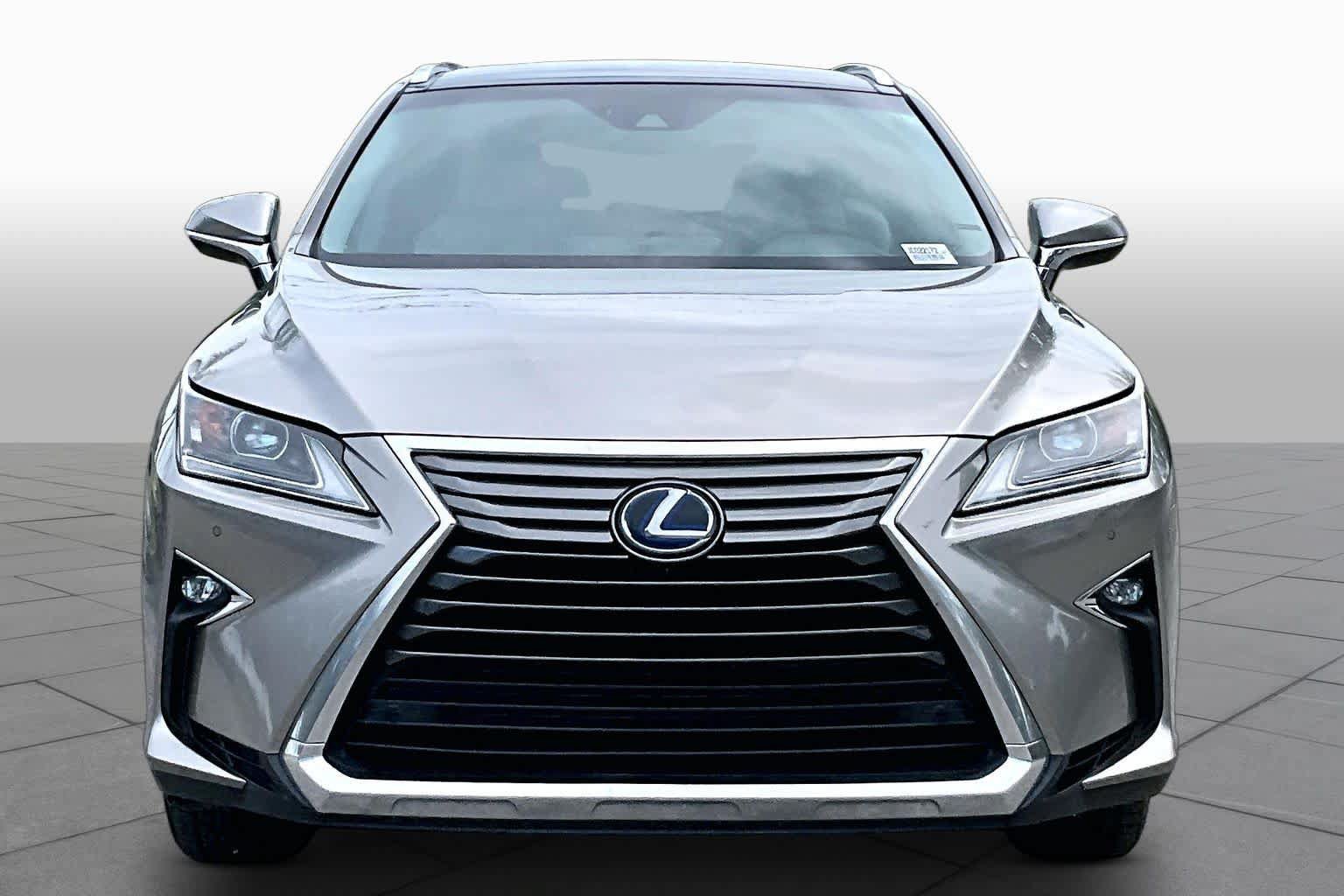 Used 2018 Lexus RX 450h AWD w/ Premium Package image 4