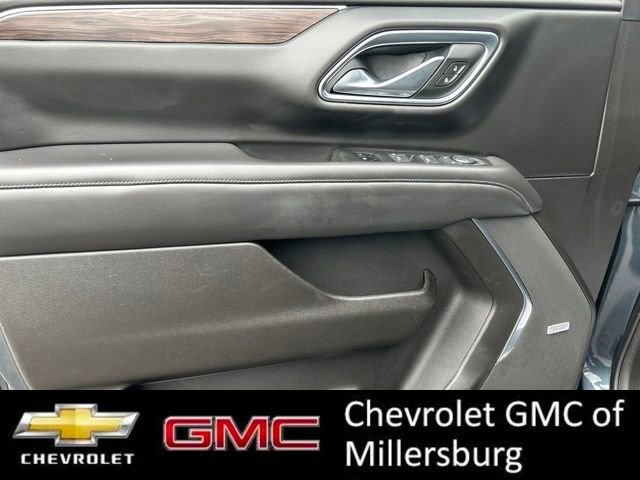 Used 2021 Chevrolet Suburban Z71 w/ Luxury Package image 13