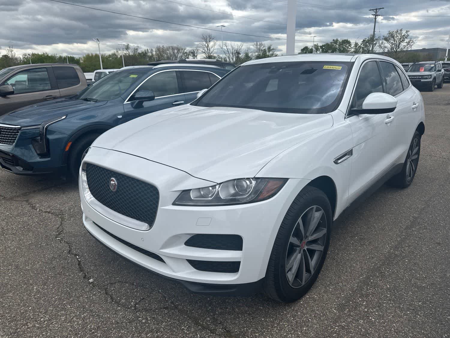 Used 2019 Jaguar F-PACE Prestige AWD/4WD video 2