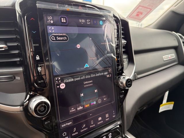 New 2026 RAM 1500 4x4 Crew Cab image 17