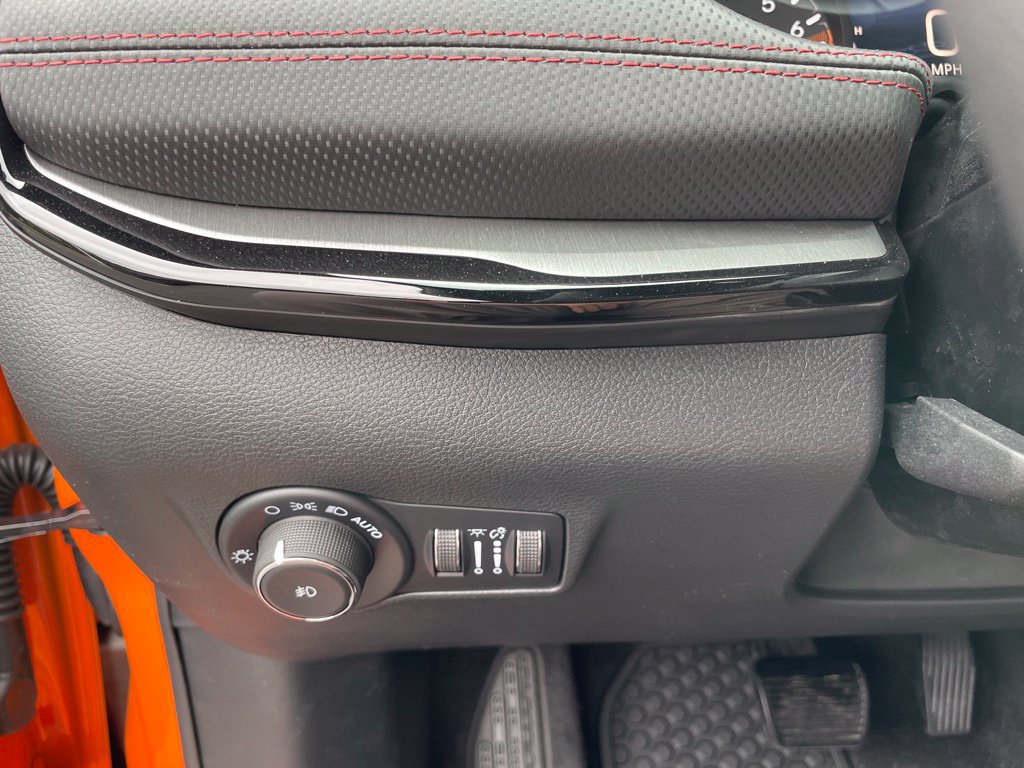 New 2026 Jeep Compass Trailhawk AWD/4WD image 19