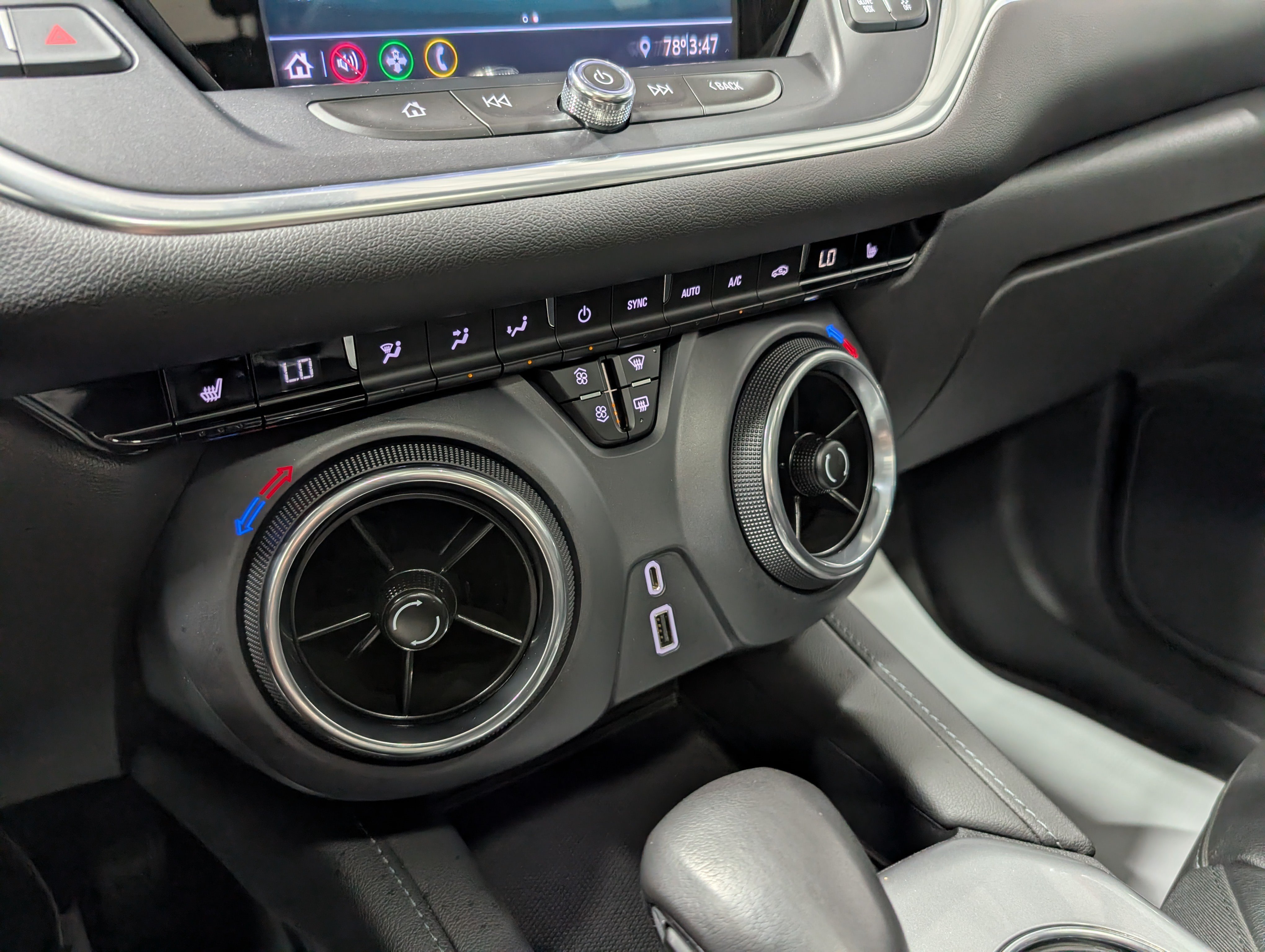 Used 2020 Chevrolet Blazer LT AWD/4WD image 24