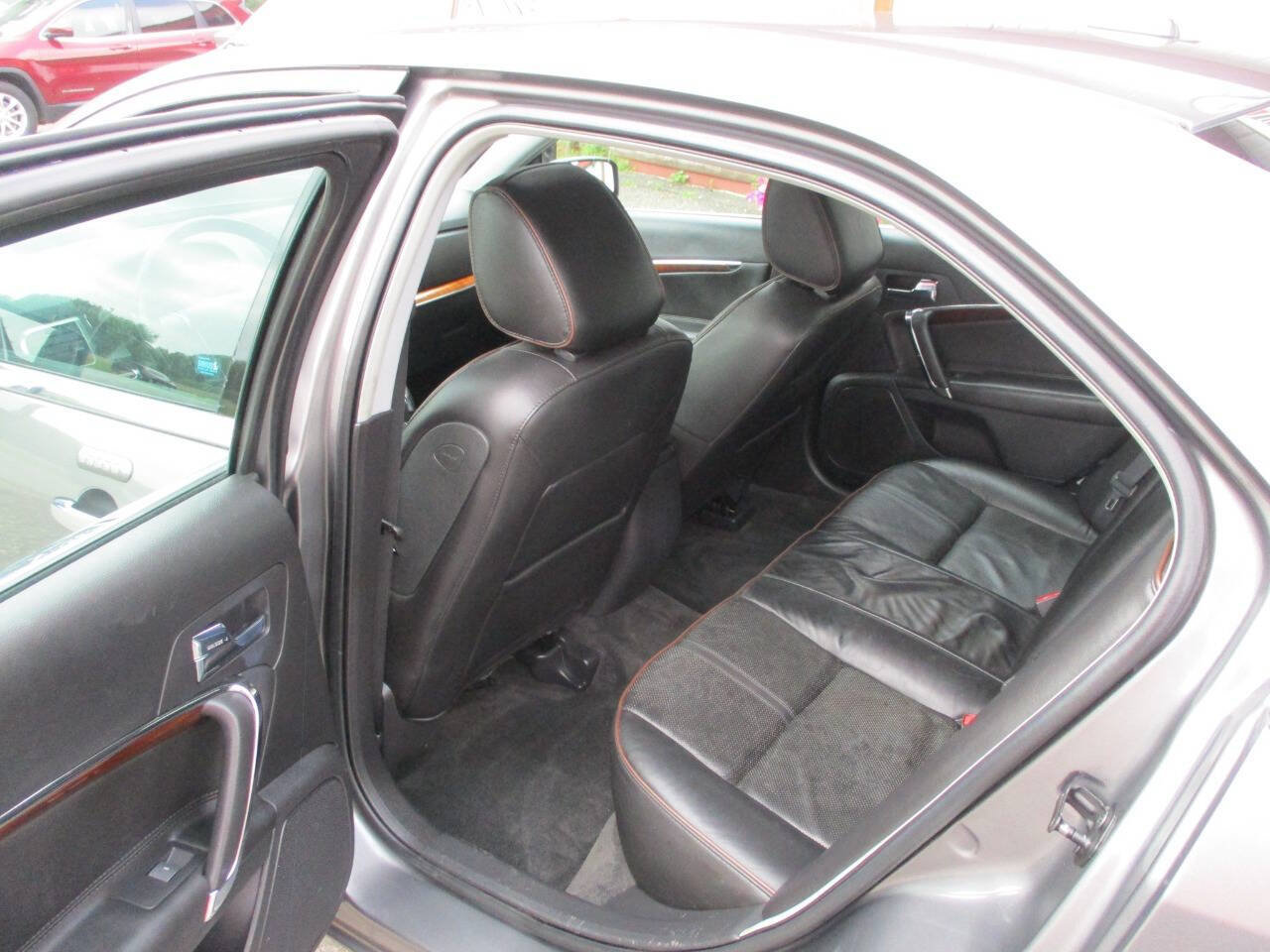 Used 2010 Lincoln MKZ FWD image 19