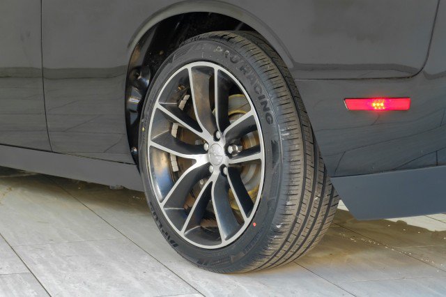 Used 2015 Dodge Challenger R/T Scat Pack RWD image 59