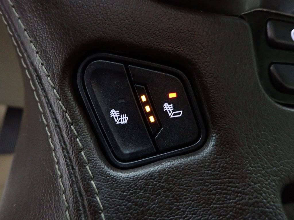 Used 2019 Chevrolet Tahoe LT AWD/4WD image 10