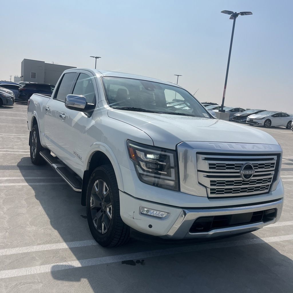 Certified 2023 Nissan Titan Platinum Reserve w/ Moonroof Package image 15