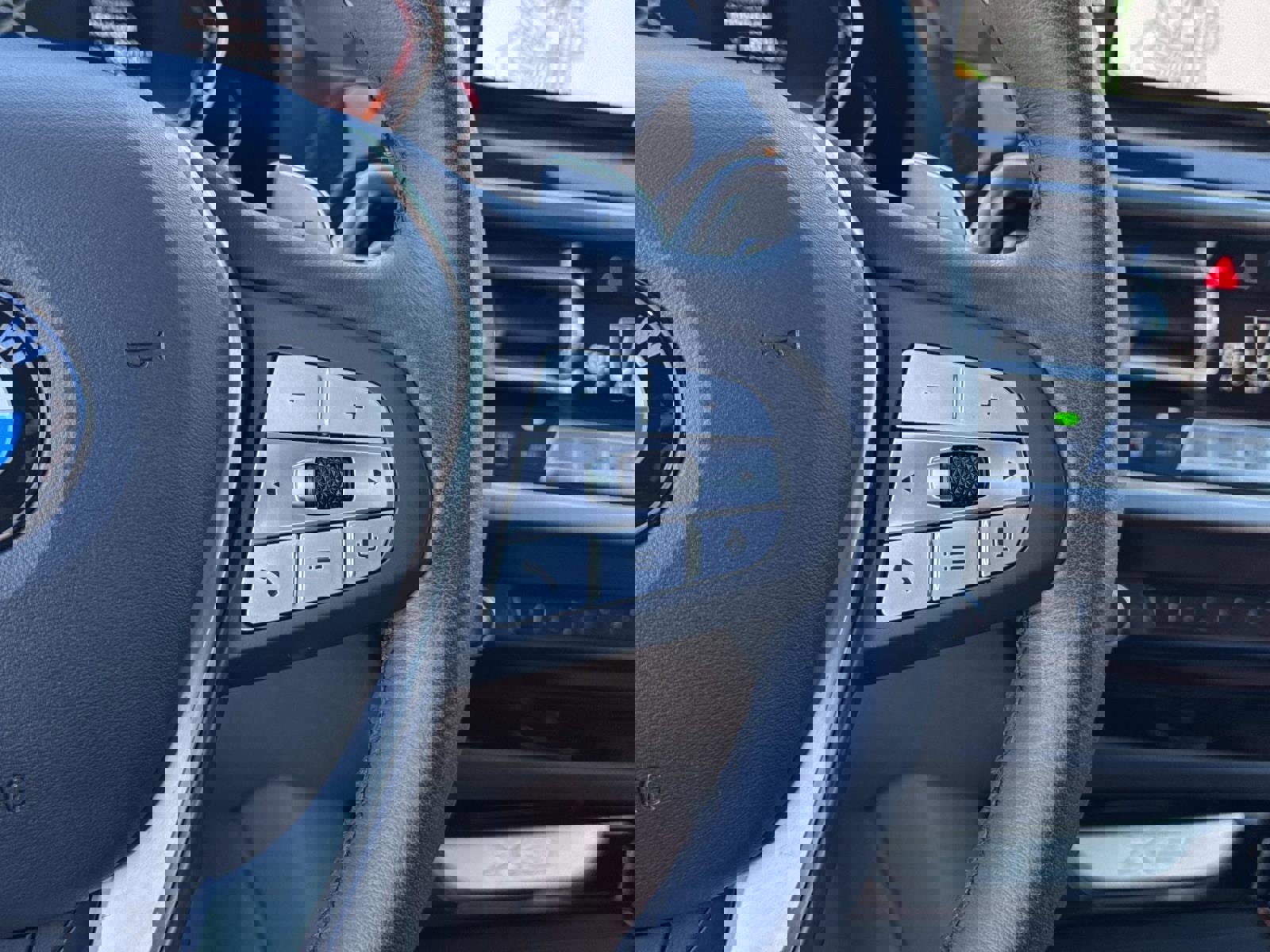 Used 2024 BMW X3 xDrive30i w/ Convenience Package image 31