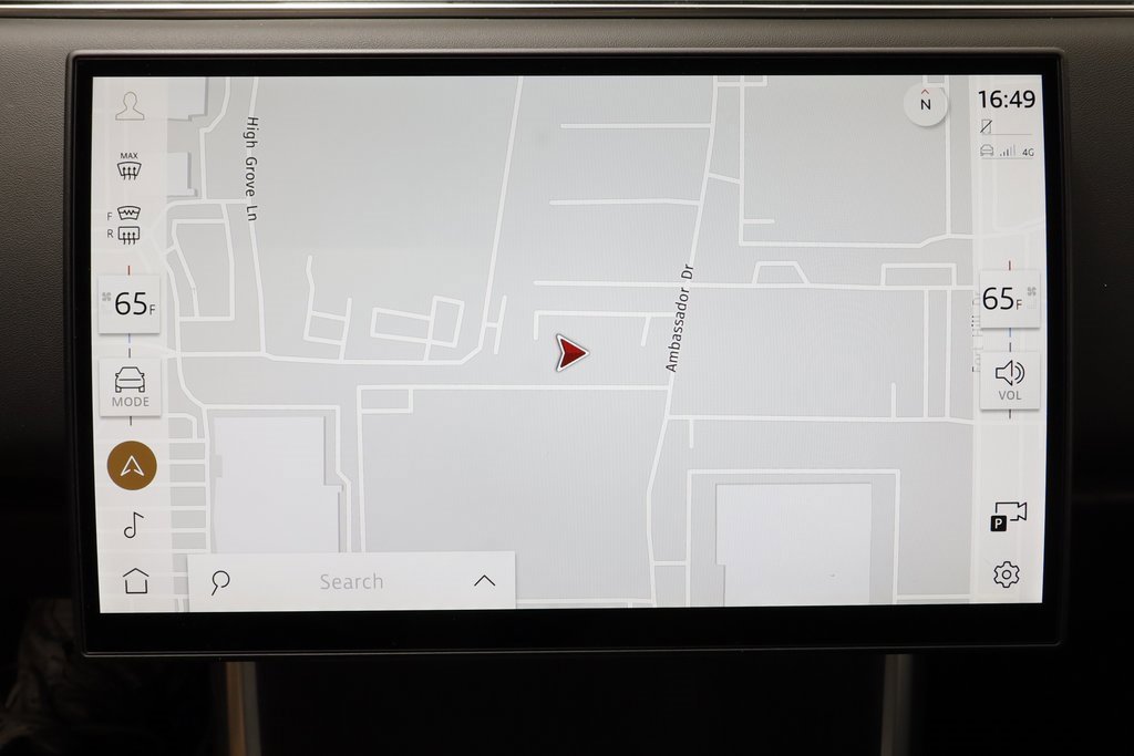 New 2025 Land Rover Range Rover SE image 11