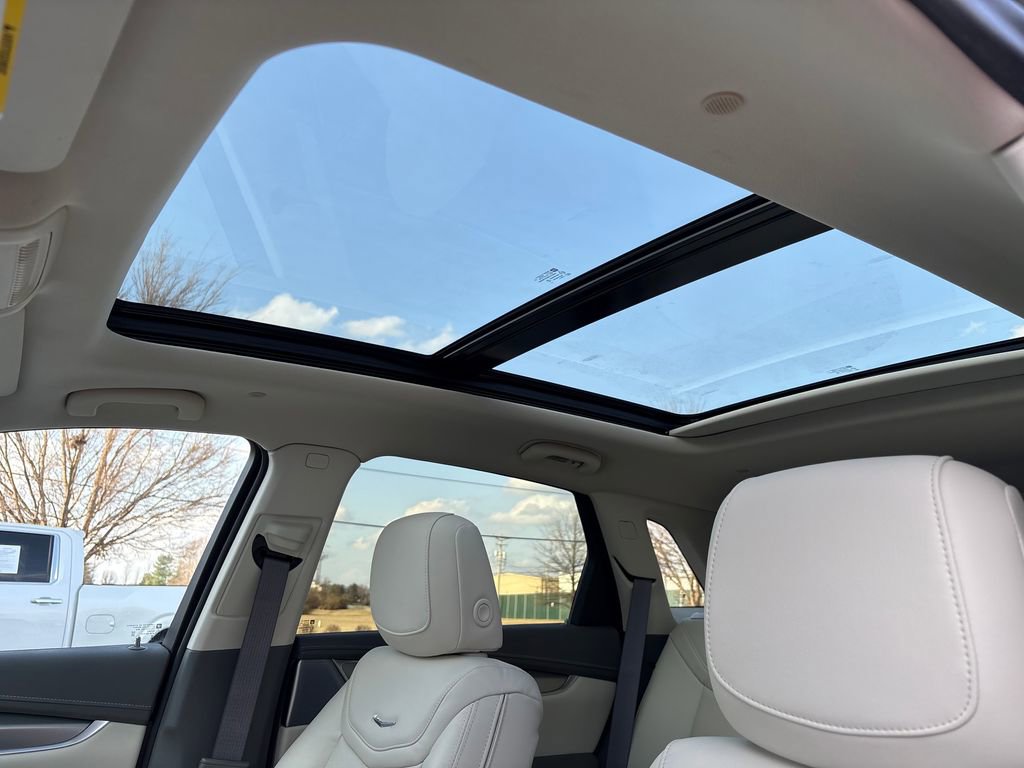 New 2026 Cadillac XT5 Premium Luxury image 16