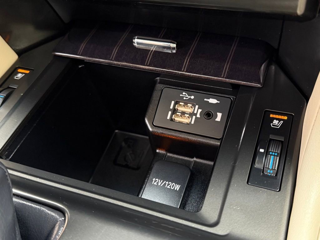 Certified 2022 Lexus GX 460 Premium w/ Accessory Package AWD/4WD image 28