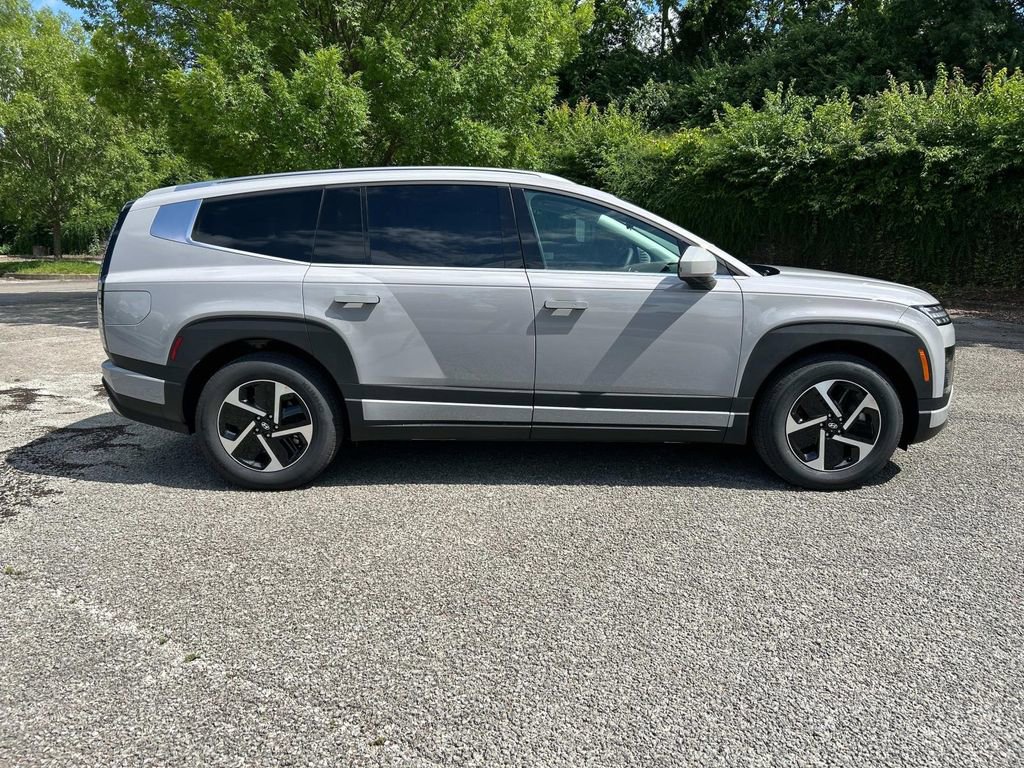 New 2026 Hyundai Ioniq 9 SE AWD/4WD image 8