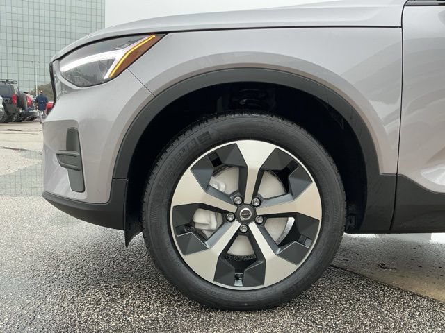 New 2026 Volvo XC40 B4 Core FWD image 4
