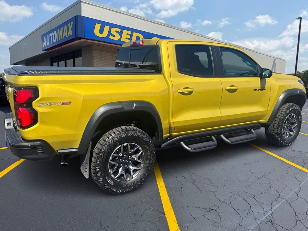 Used 2024 Chevrolet Colorado ZR2 w/ Technology Package AWD/4WD image 5