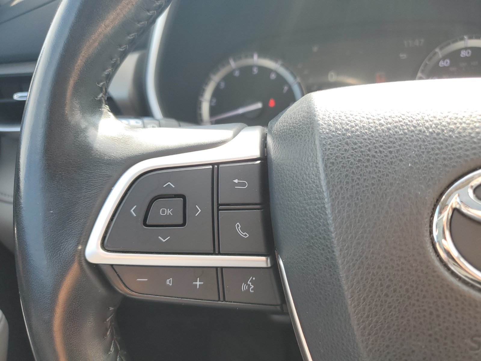 Certified 2022 Toyota Highlander XLE AWD/4WD image 24