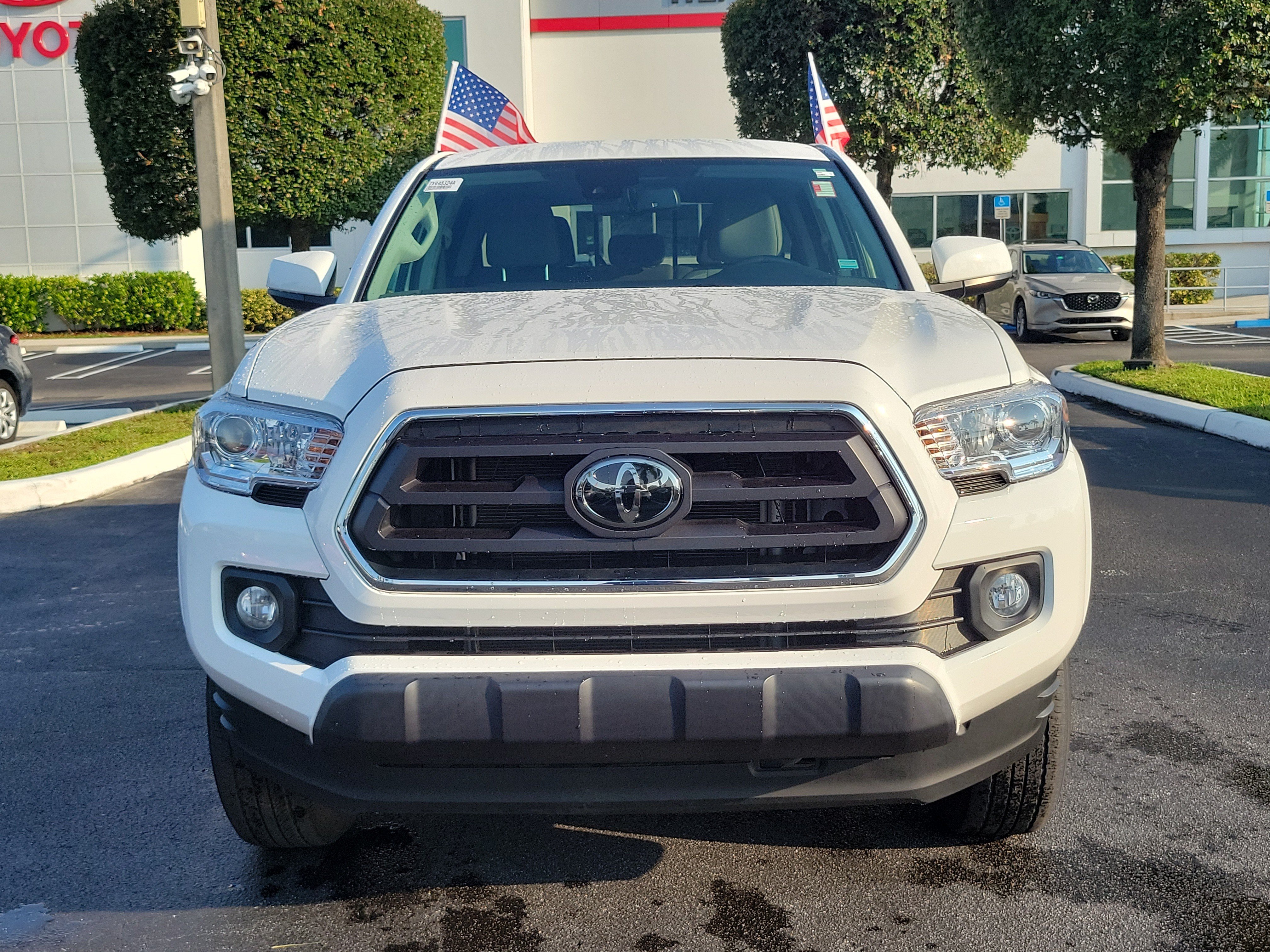 Used 2023 Toyota Tacoma SR5 RWD image 4