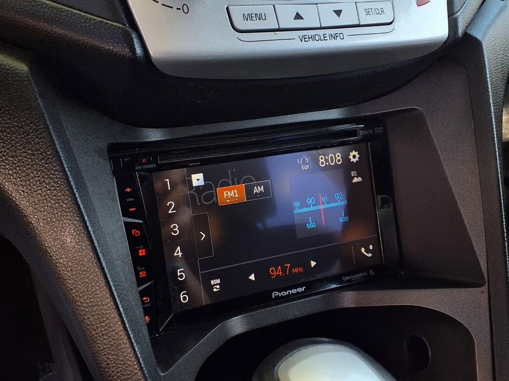 Used 2015 Chevrolet Equinox LS FWD image 9