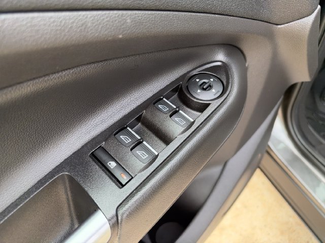 Used 2017 Ford Escape SE w/ Equipment Group 201A AWD/4WD image 13