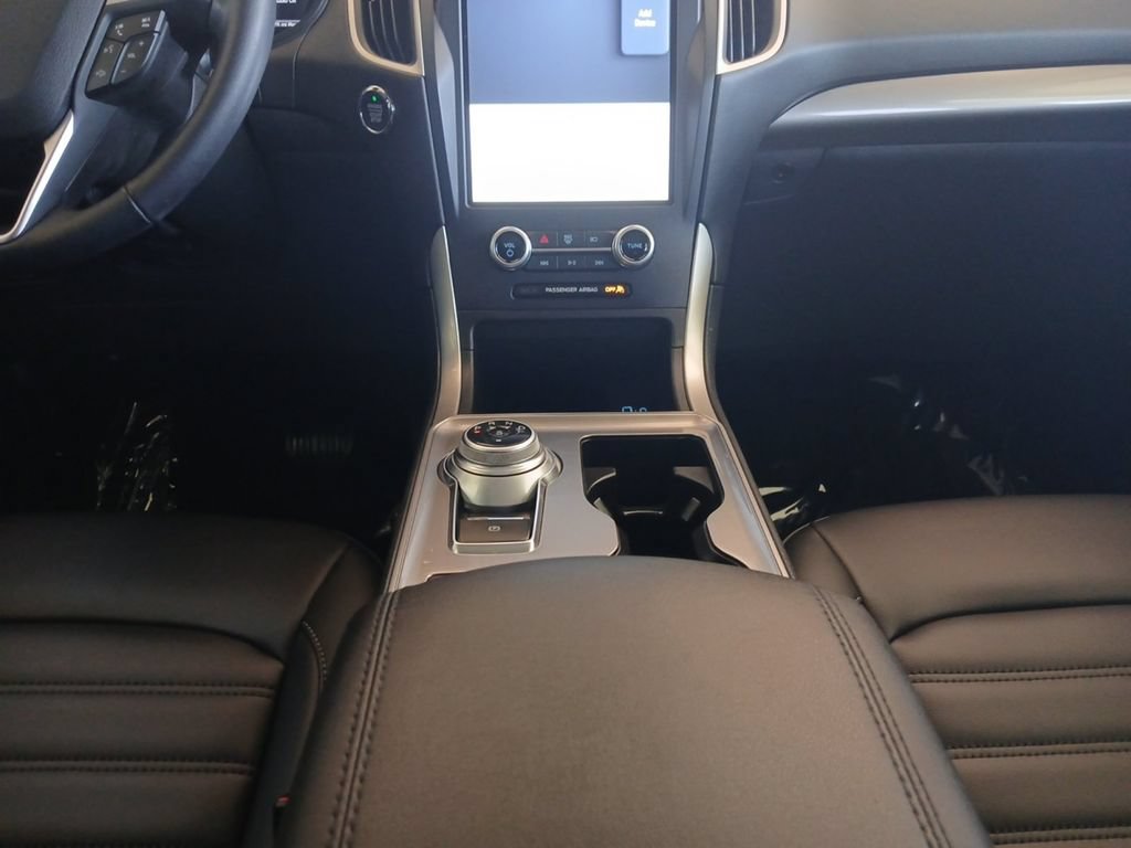 Used 2023 Ford Edge SEL AWD/4WD image 11