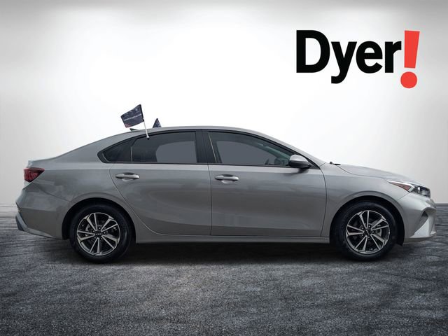 Used 2024 Kia Forte LXS w/ LXS Technology Package image 2