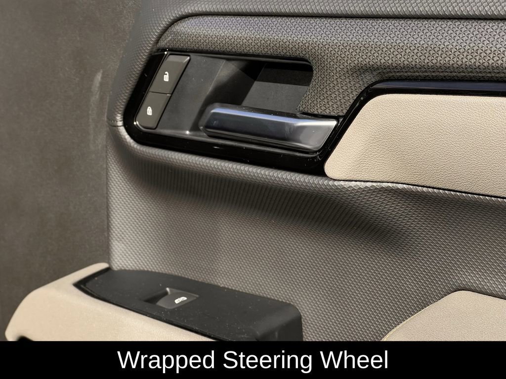 Used 2025 Chevrolet Silverado 1500 ZR2 w/ Technology Package image 33