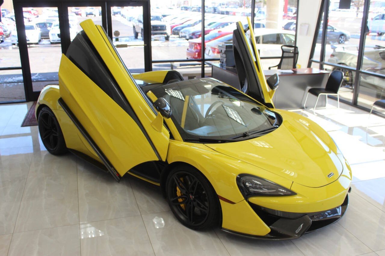 Used 2018 McLaren 570S Spider RWD image 6