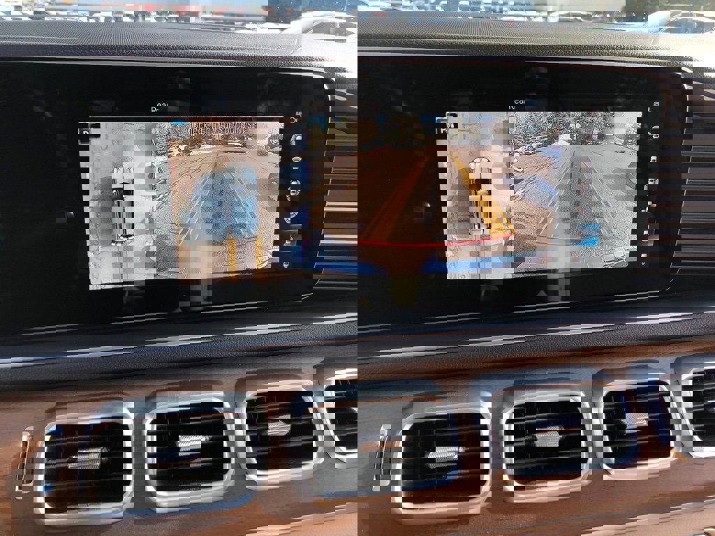 Used 2022 Mercedes-Benz GLE 350 4MATIC w/ Premium Package image 28