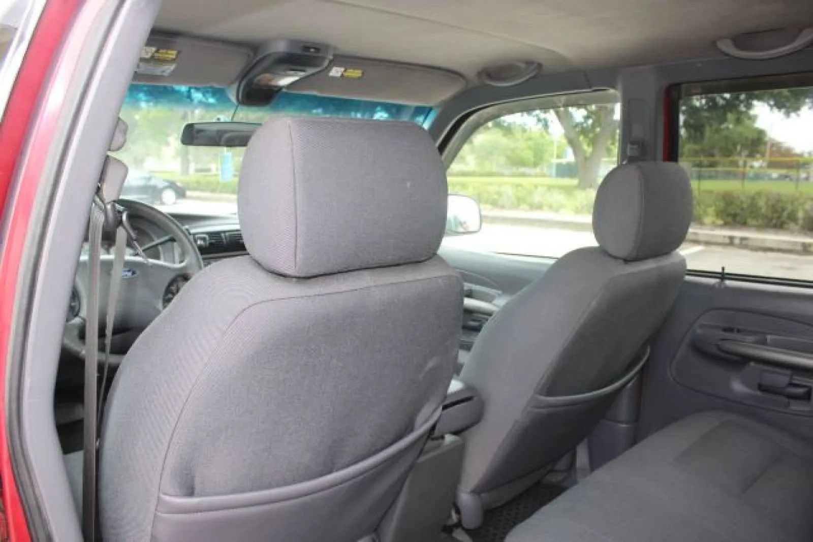 Used 2001 Ford Explorer Sport Trac 4x4 image 14
