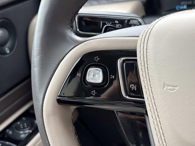 Certified 2023 Lincoln Aviator Reserve w/ Equipment Group 201A image 30