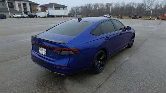 Used 2024 Honda Accord Sport image 9
