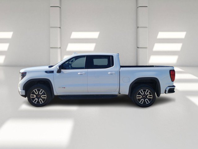 Used 2023 GMC Sierra 1500 AT4 w/ AT4 Premium Package AWD/4WD image 4