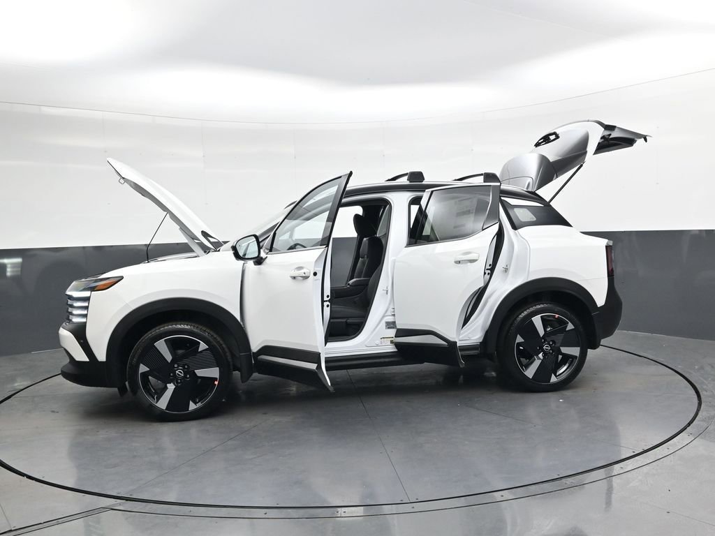 New 2026 Nissan Kicks SR w/ Cold Weather Package FWD image 48
