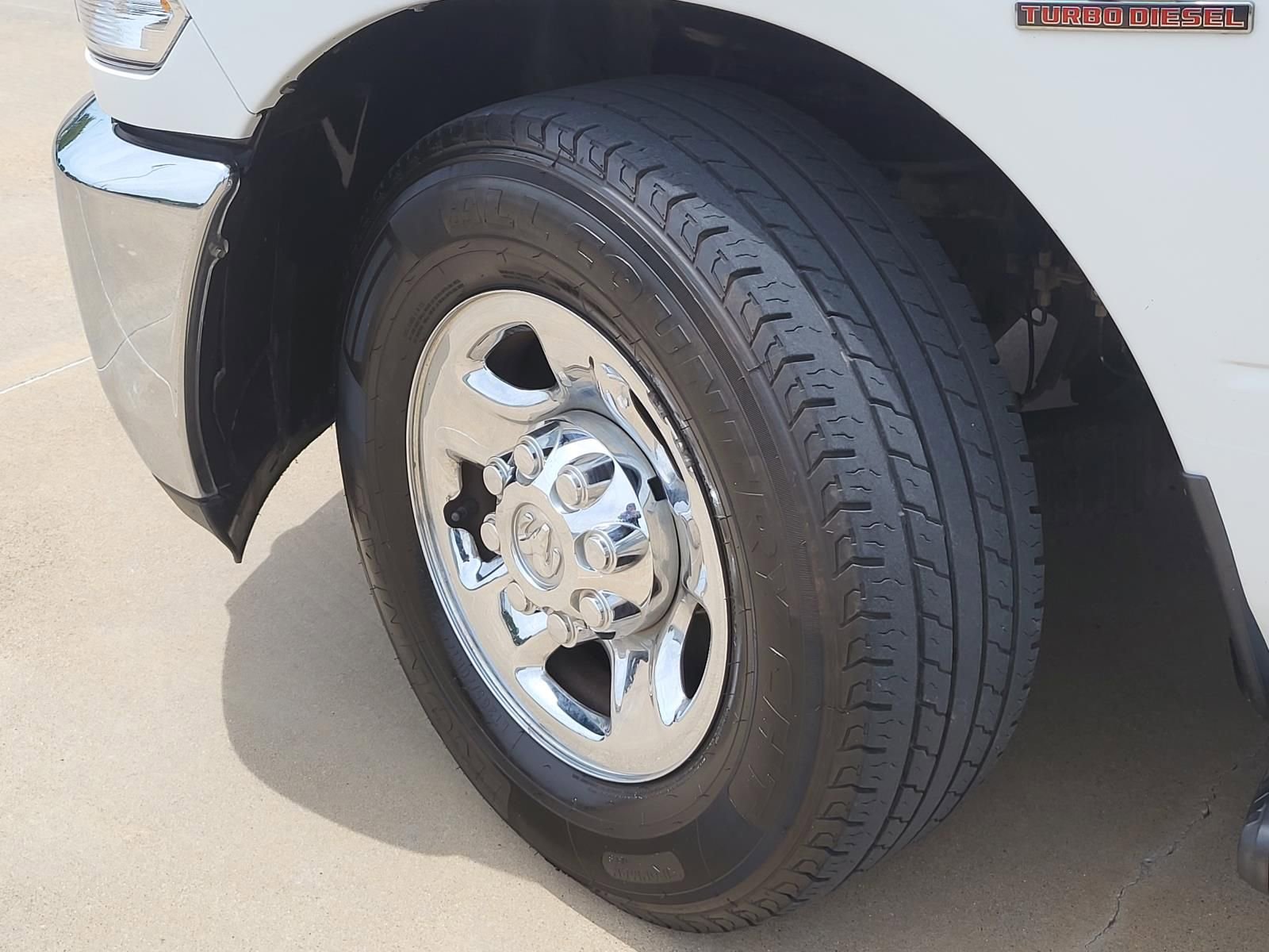 Used 2013 RAM 2500 Tradesman w/ Chrome Appearance Group RWD image 9
