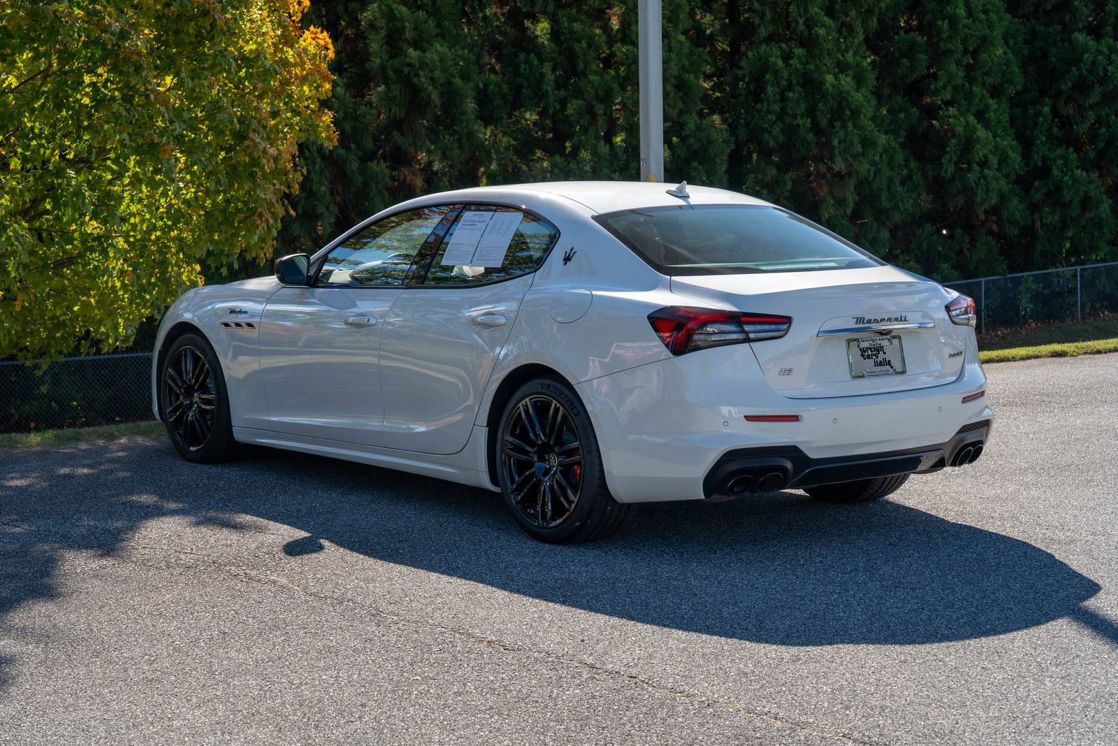 Used 2022 Maserati Ghibli Modena Q4 image 2